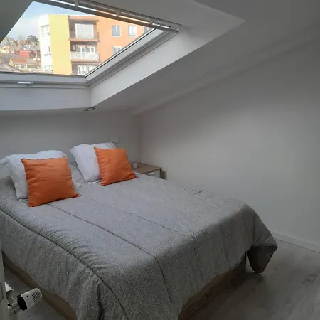 Duplex De Diseno Moderno Y Acogedor Santander